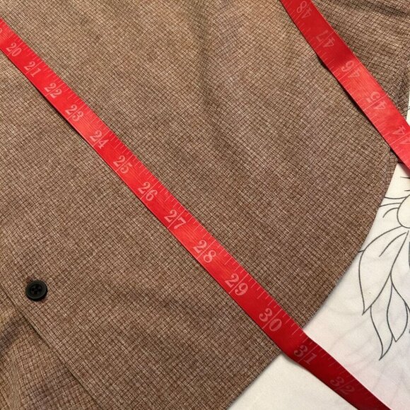 NWT Men’s Long Sleeve Button Down Classic Moisture Wicking Brown Shirt-Large - Picture 13 of 15